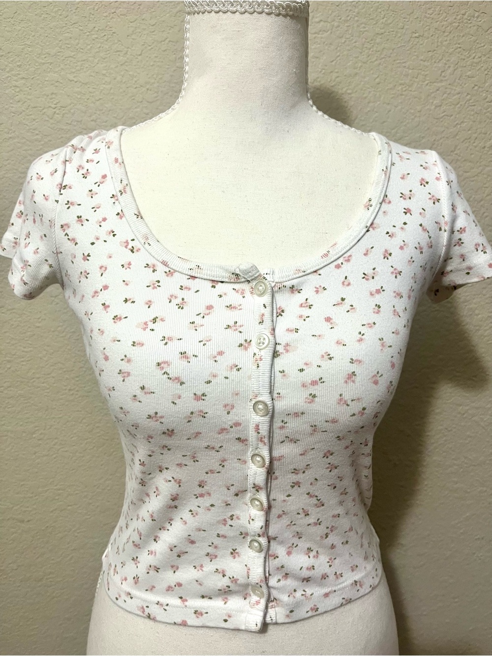 Brandy Melville Floral Button-Front Scoop Neck Top